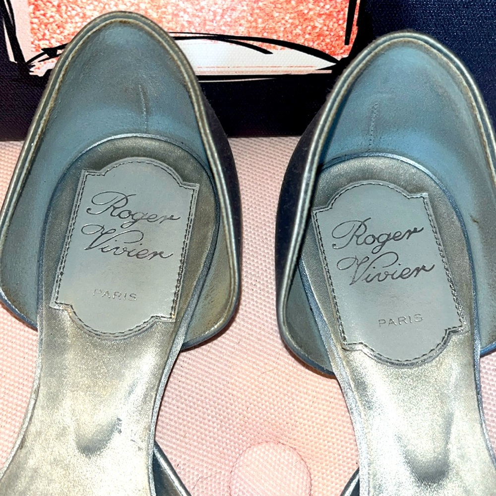 Roger Vivier baby blue satin flats w/brilliant crystal buckles gorgeous sz 34.5 - Picture 6 of 16